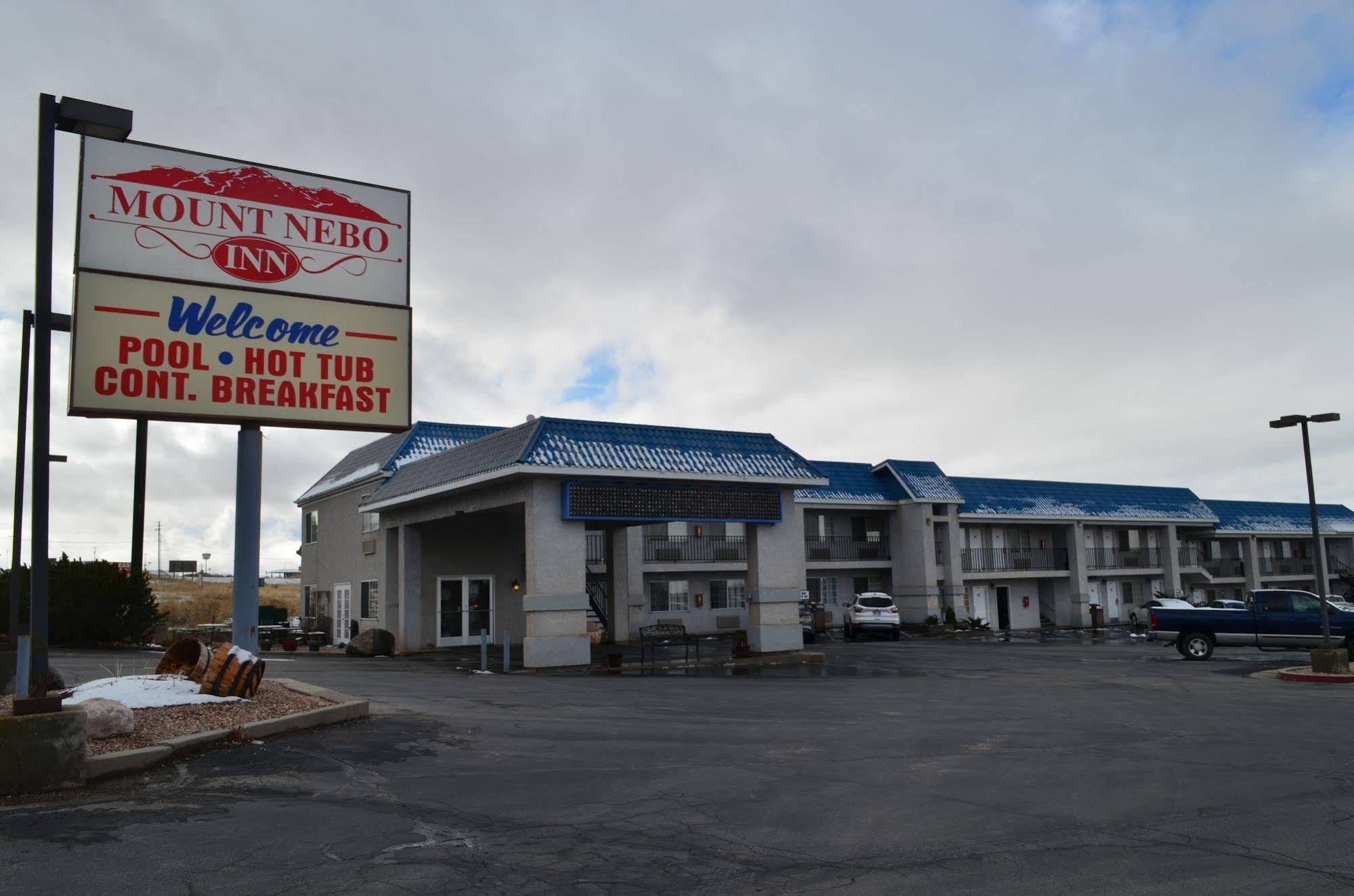 National 9 Mount Nebo Motel Nephi Eksteriør billede